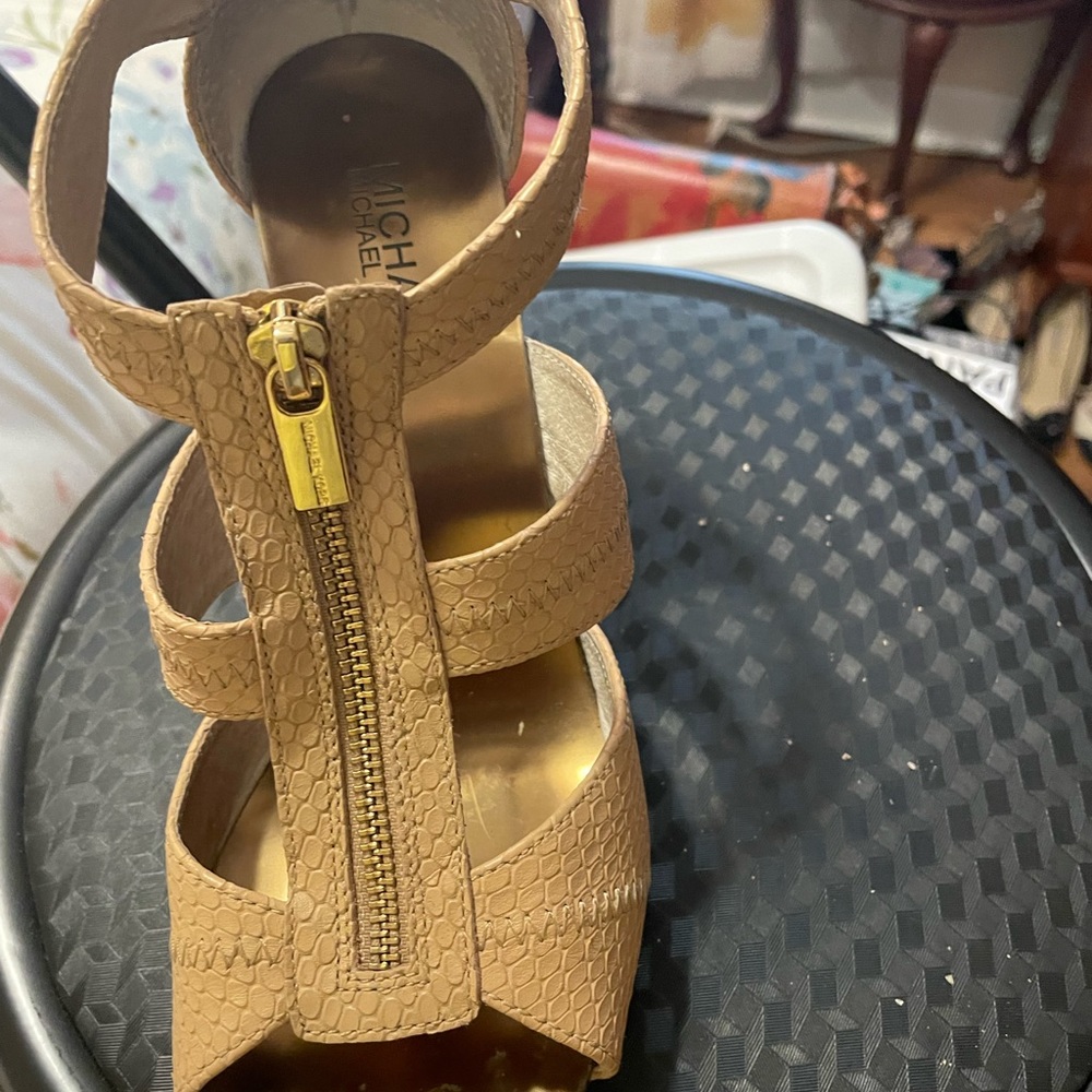 Taupe shoes by Michael Kors like new. Barley worn.